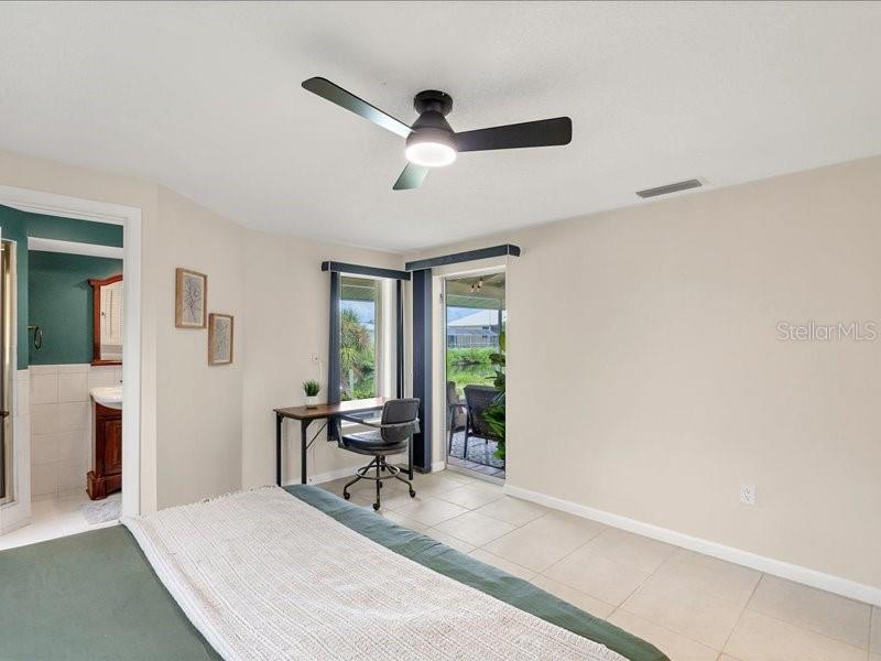 Image 20 of 36 For 4696 Pompano Street