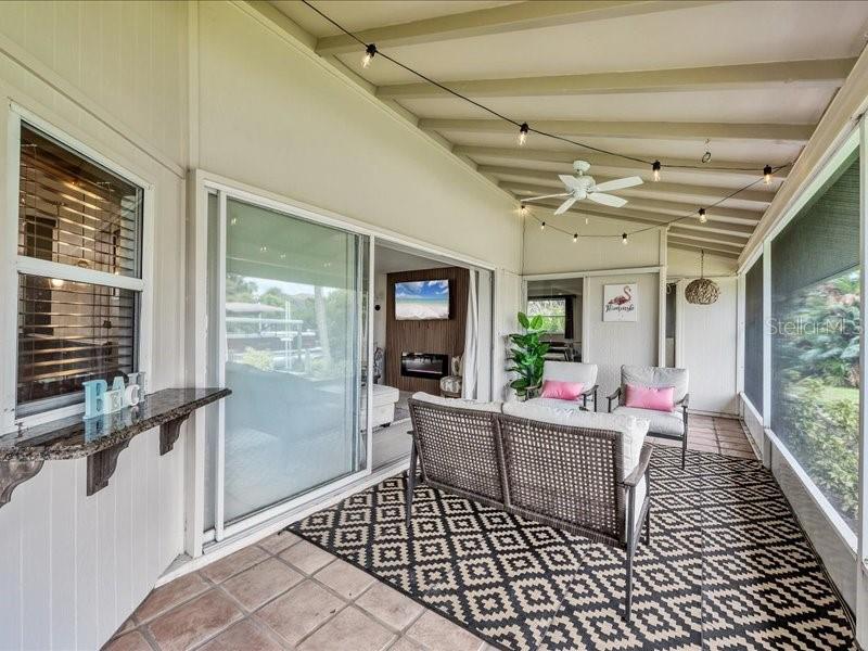 Image 31 of 36 For 4696 Pompano Street