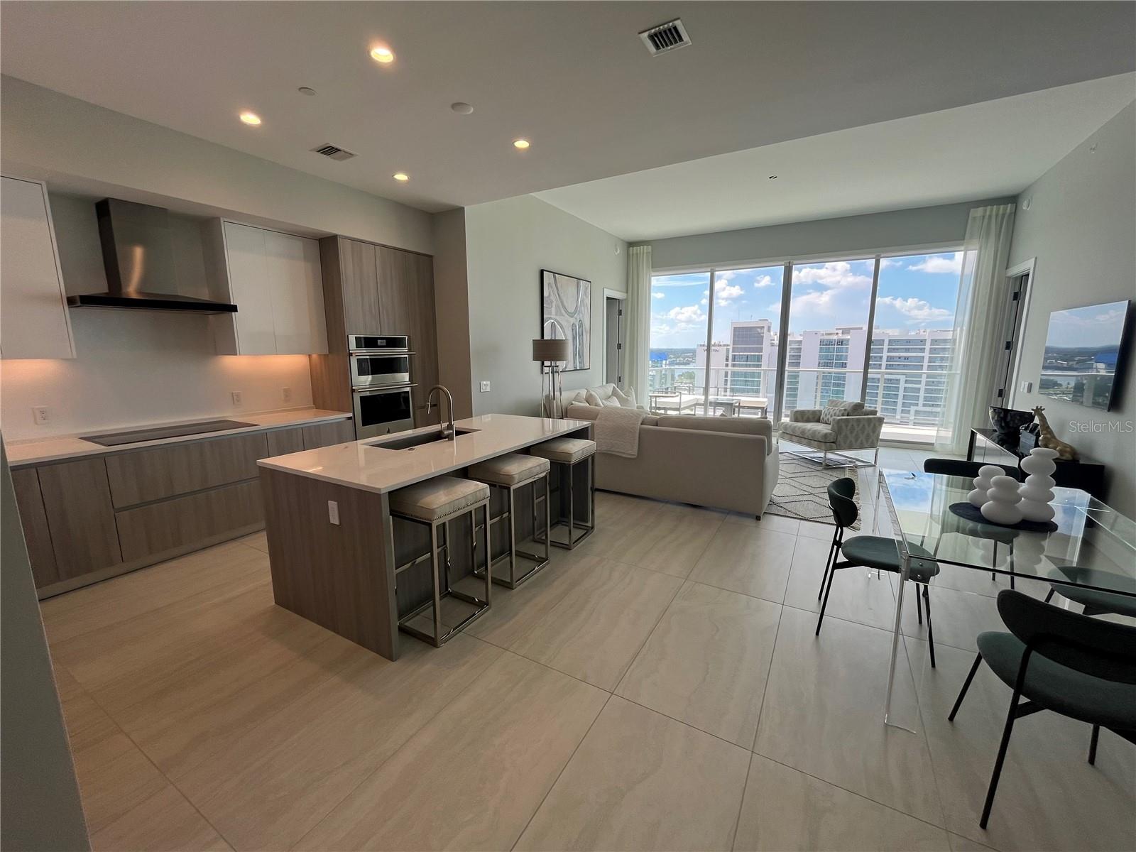 Image 5 of 12 For 301 Quay Commons  1808