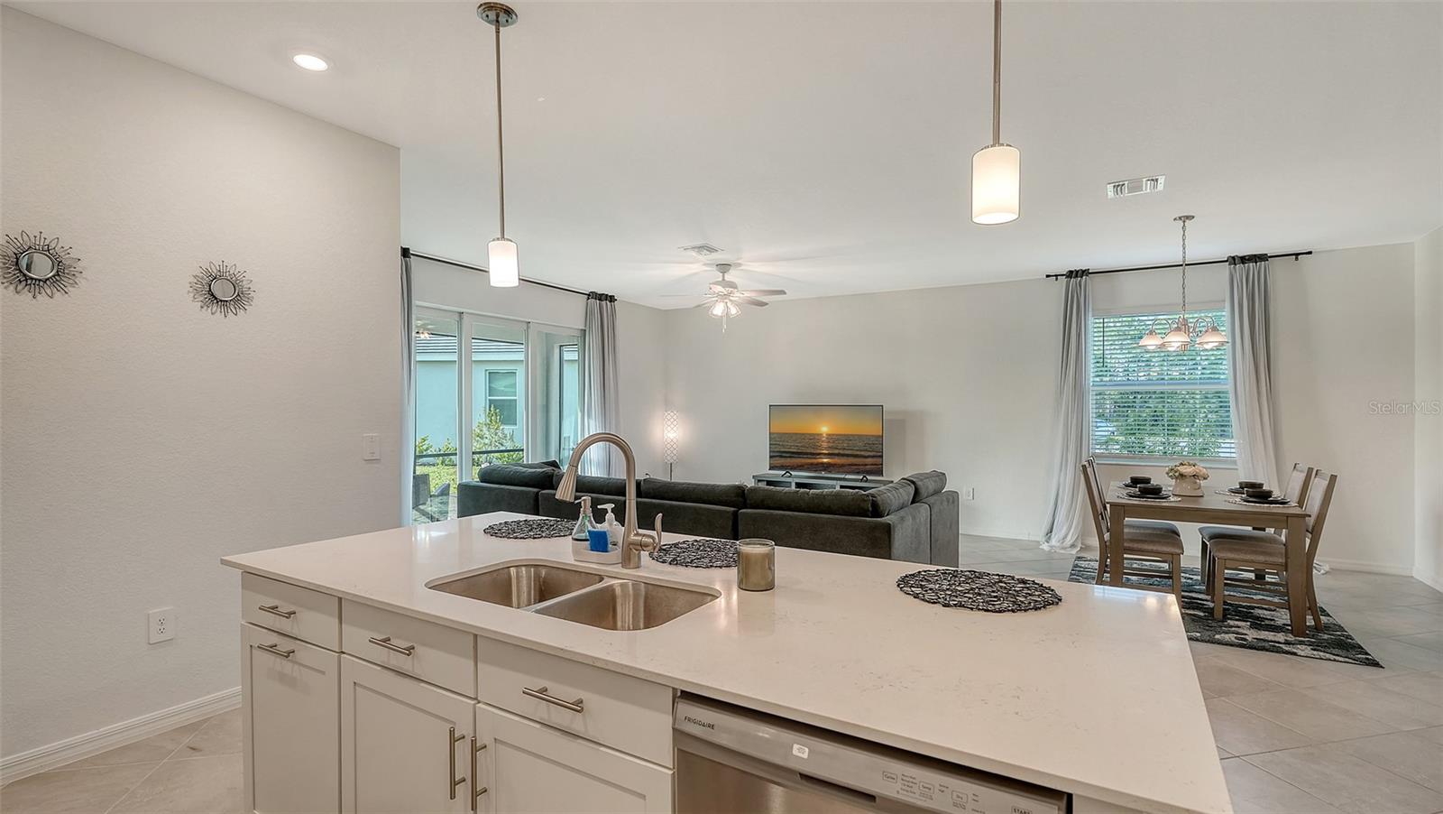 Image 17 of 70 For 10896 Pinot Drive