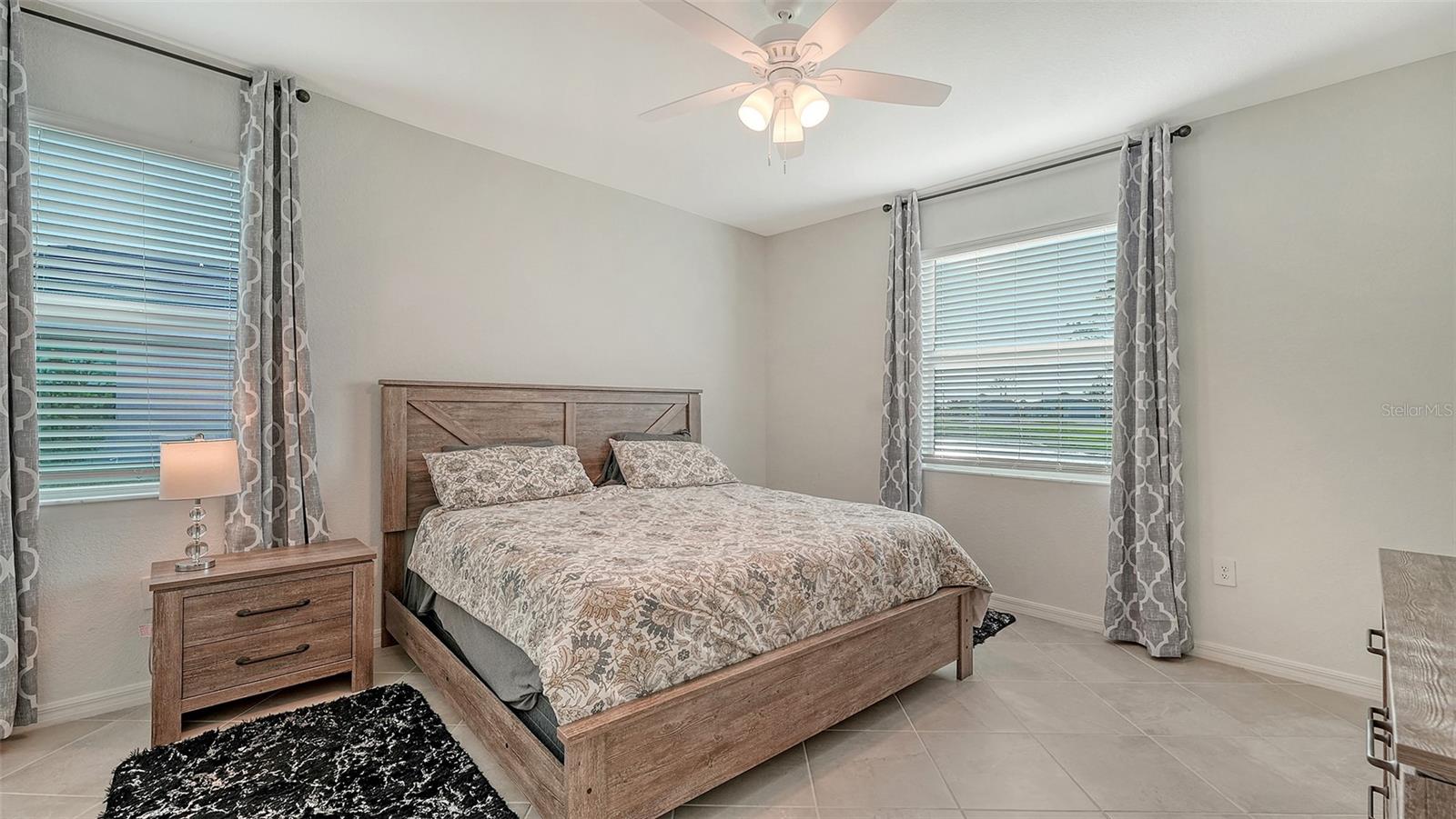 Image 18 of 70 For 10896 Pinot Drive