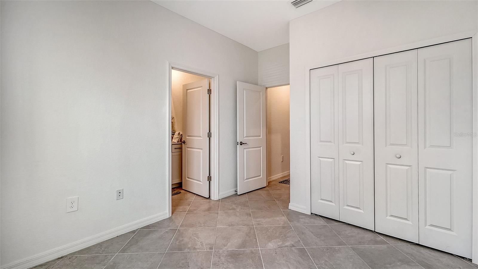Image 25 of 70 For 10896 Pinot Drive