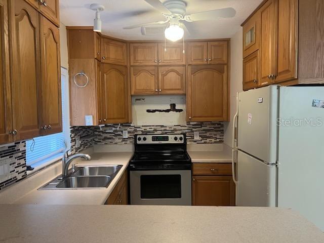 Image 3 of 7 For 6015 Lilli Way 6015
