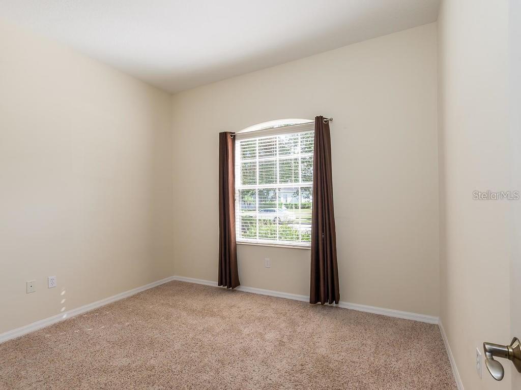 Image 15 of 21 For 15253 Blue Fish Circle