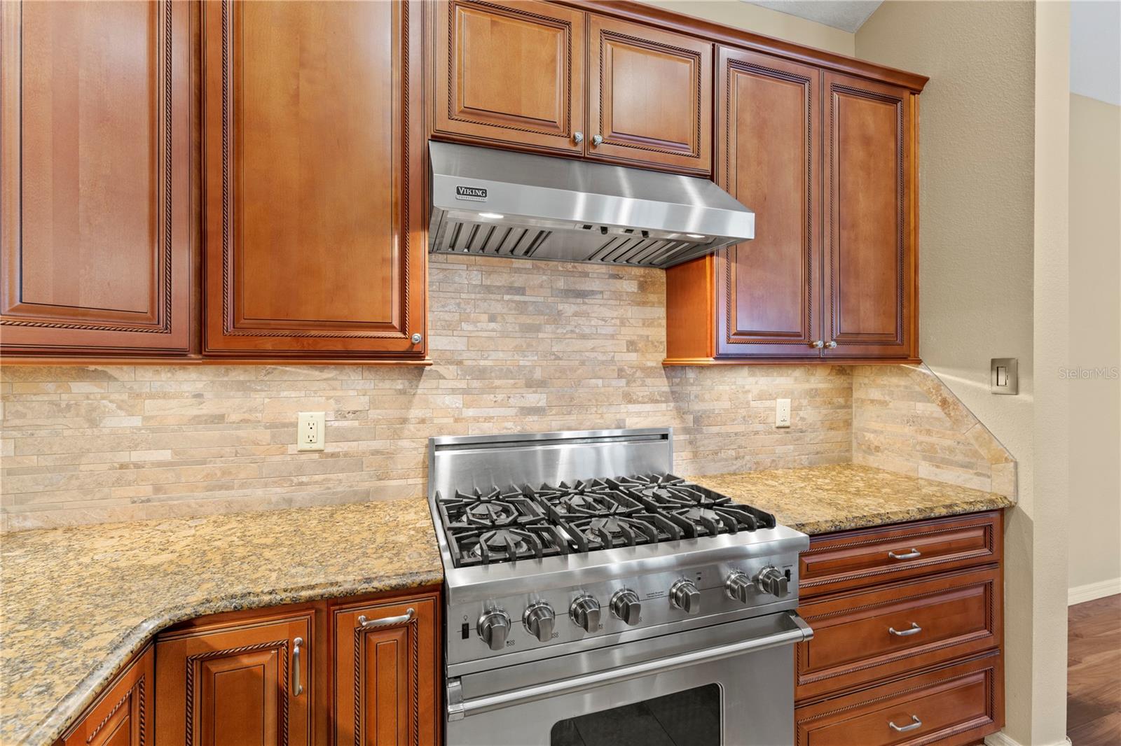 Image 11 of 38 For 1809 Vista River Drive