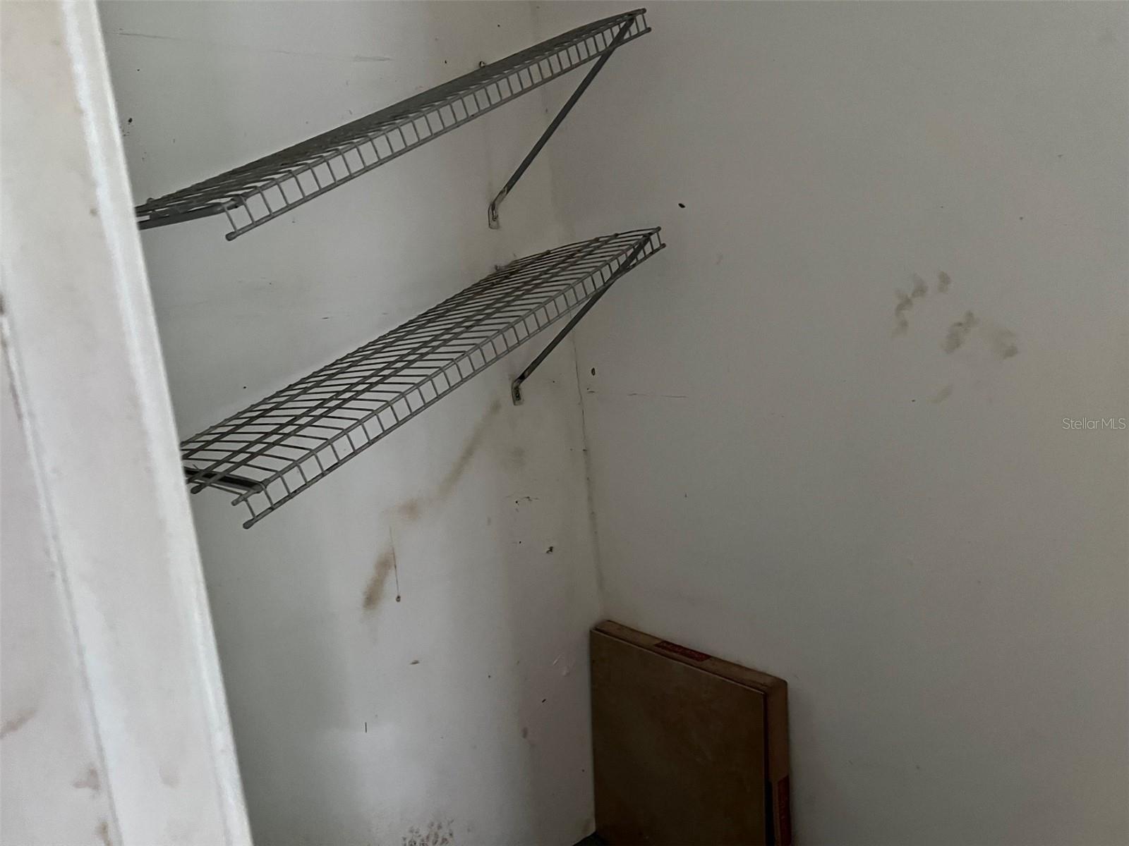 Listing photo id 8 for 4421 Leila Avenue