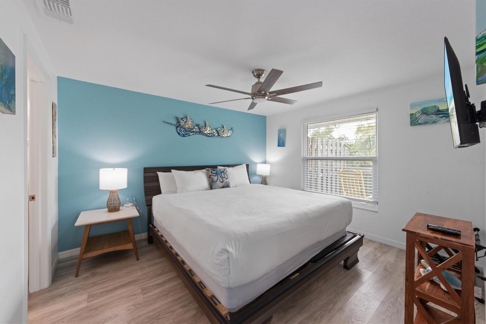 Image 13 of 30 For 6808 Palm Drive B