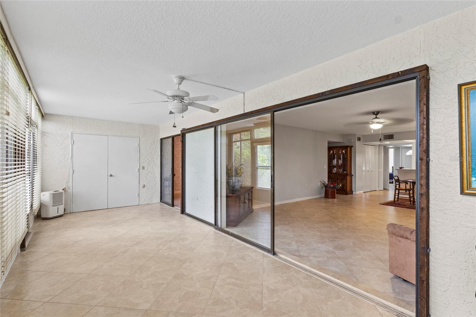 Image 28 of 43 For 411 Palm Tree Drive 411