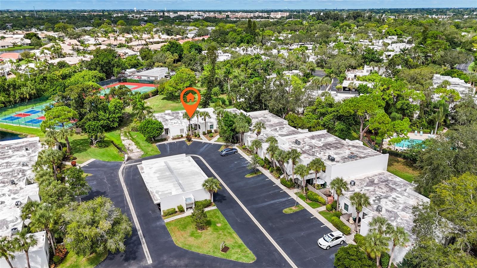 Image 35 of 43 For 411 Palm Tree Drive 411