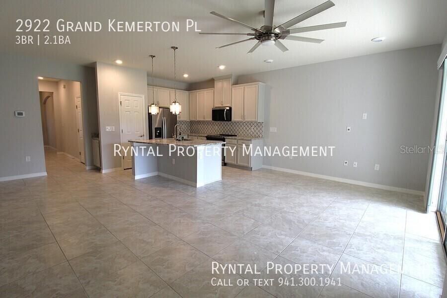 Image 5 of 28 For 2922 Grand Kemerton Place