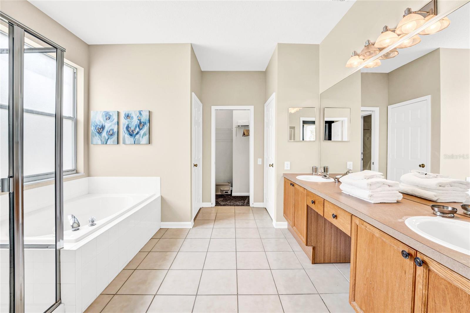 Image 8 of 41 For 8202 Fan Palm Way