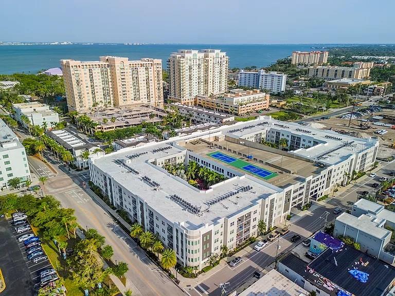 Image 12 of 25 For 700 Cocoanut Avenue 332