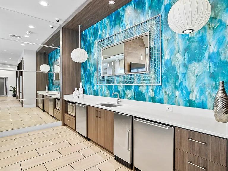 Image 4 of 25 For 700 Cocoanut Avenue 332