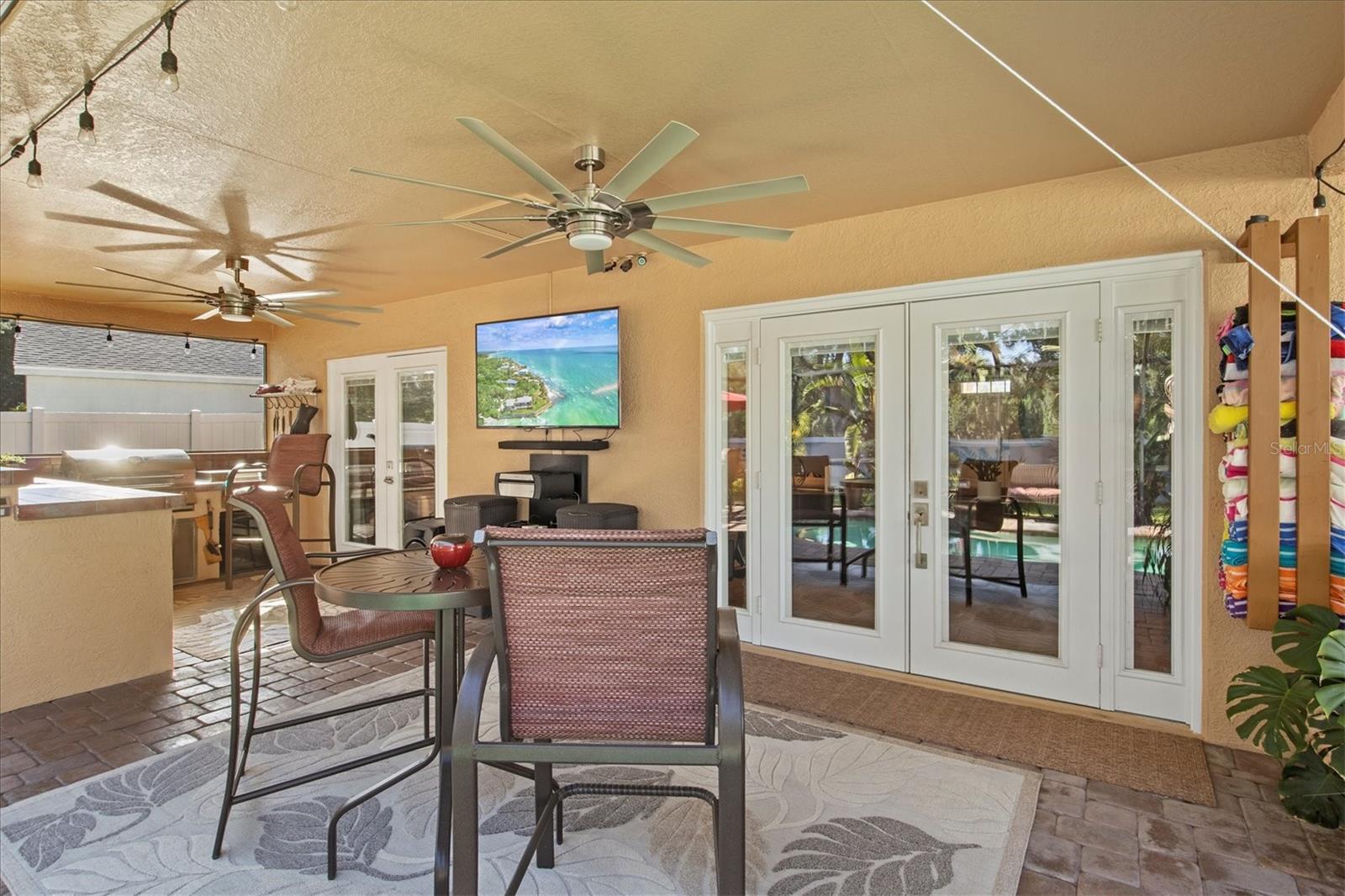 Image 27 of 53 For 4440 Sanibel Way