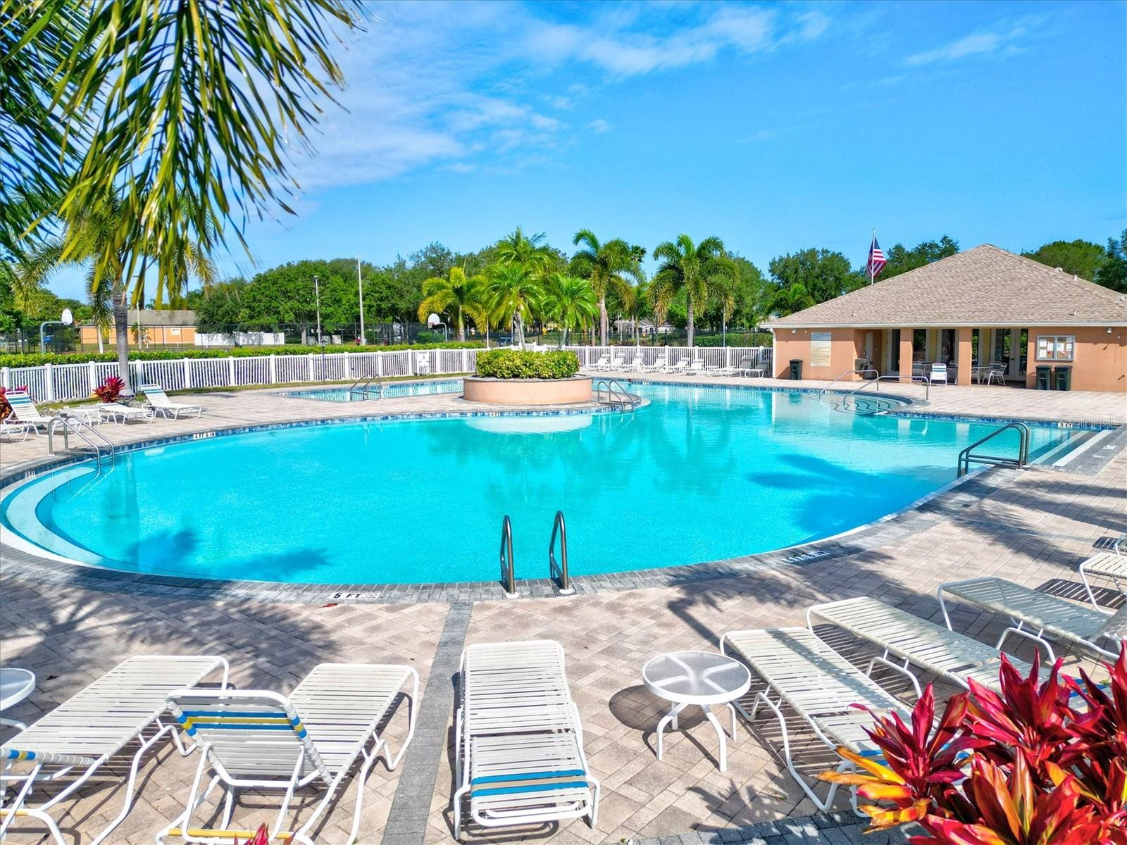 Image 40 of 53 For 4440 Sanibel Way