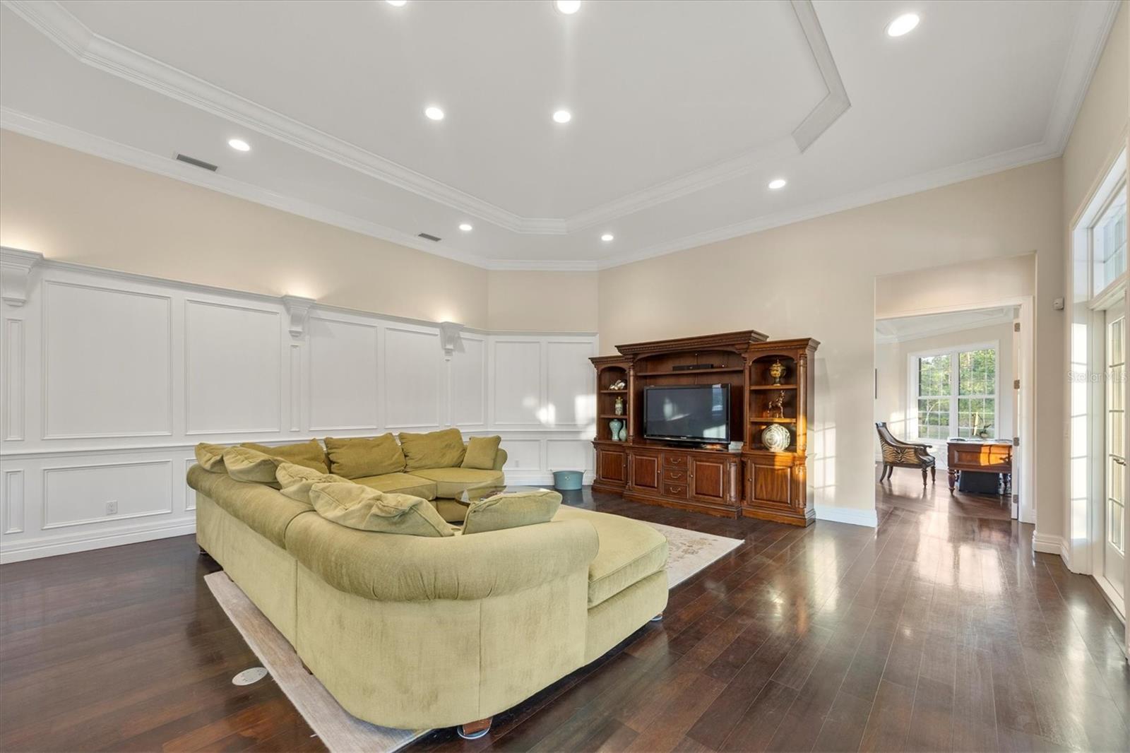 Image 18 of 44 For 20706 79th Avenue E