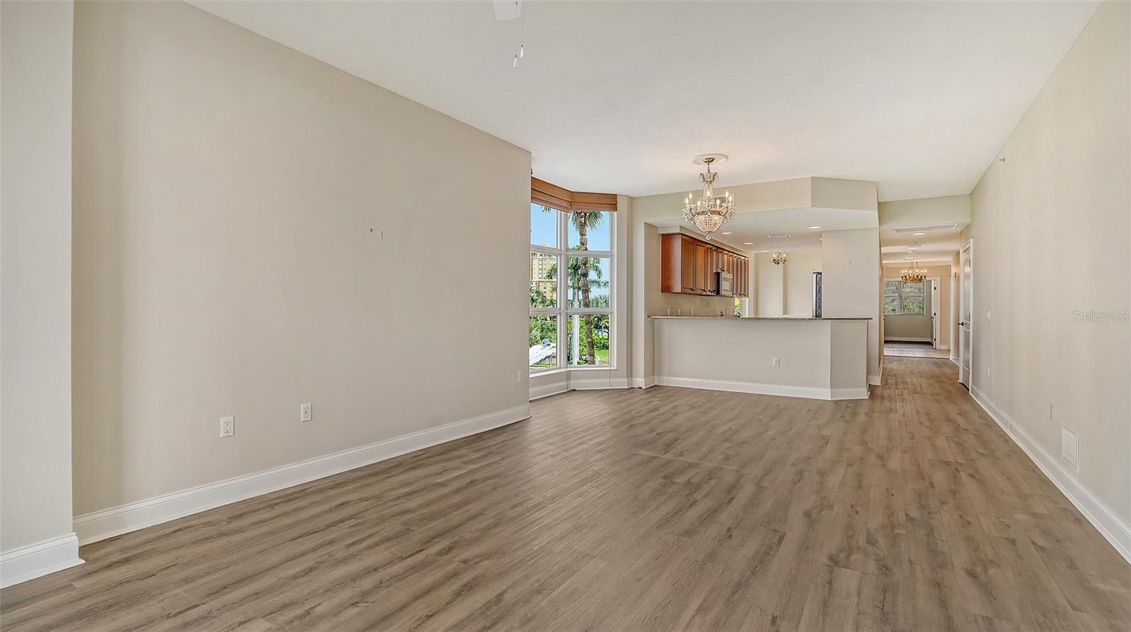 Image 19 of 58 For 615 Riviera Dunes Way 208