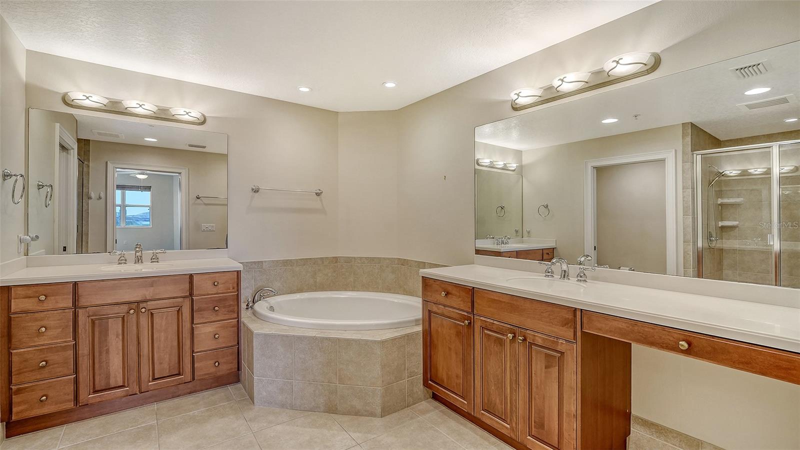Image 35 of 58 For 615 Riviera Dunes Way 208