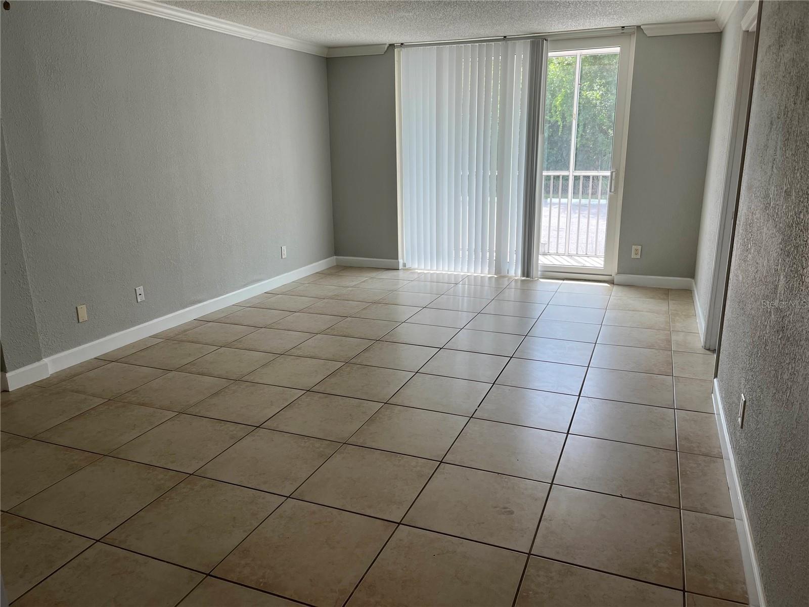 Image 2 of 27 For 2610 Coconut Bay Ln  715 (1e)