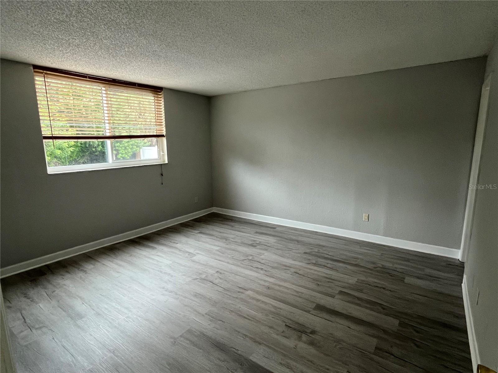Image 9 of 27 For 2610 Coconut Bay Ln  715 (1e)