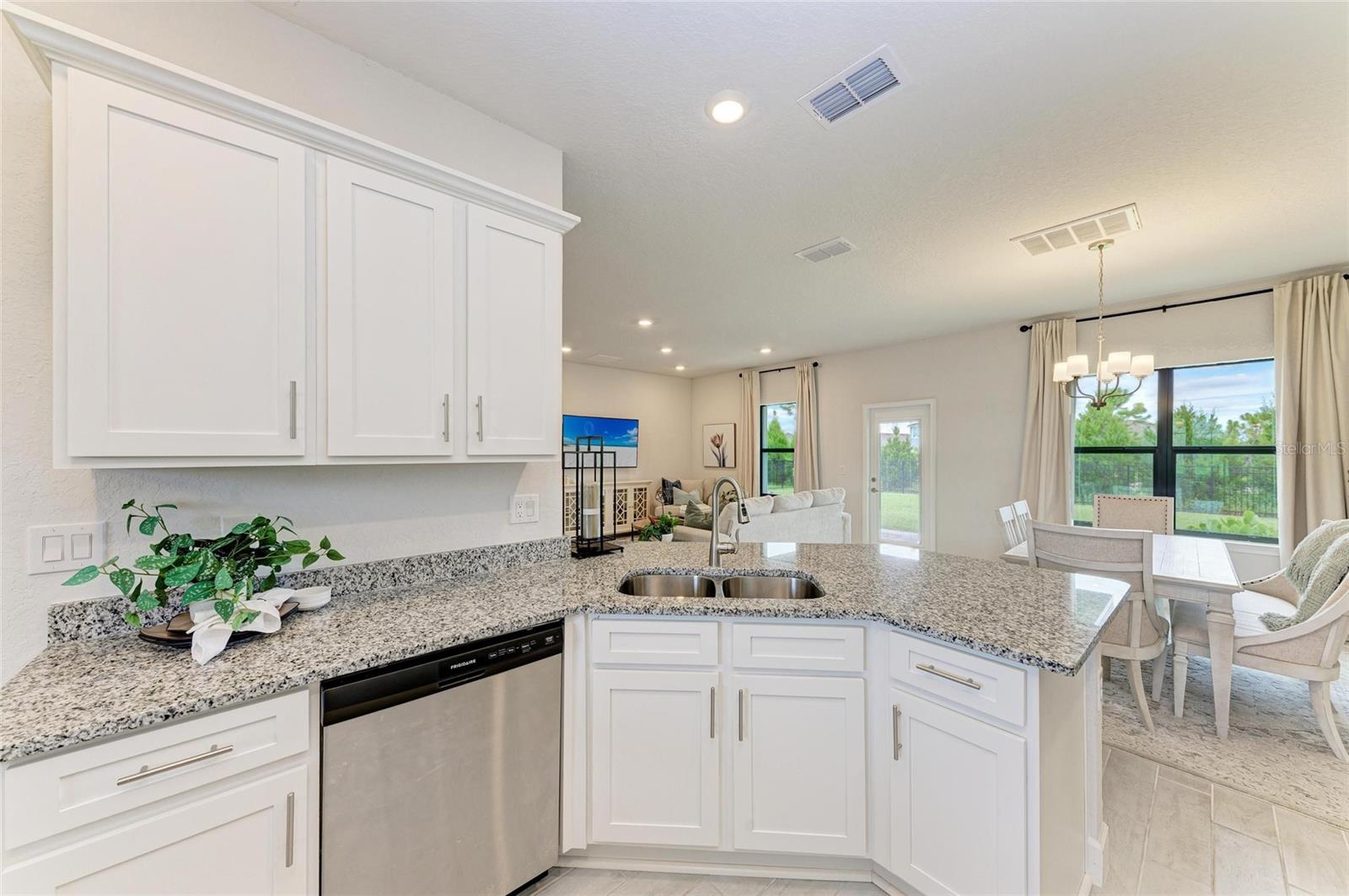 Image 15 of 66 For 6107 164th Avenue E