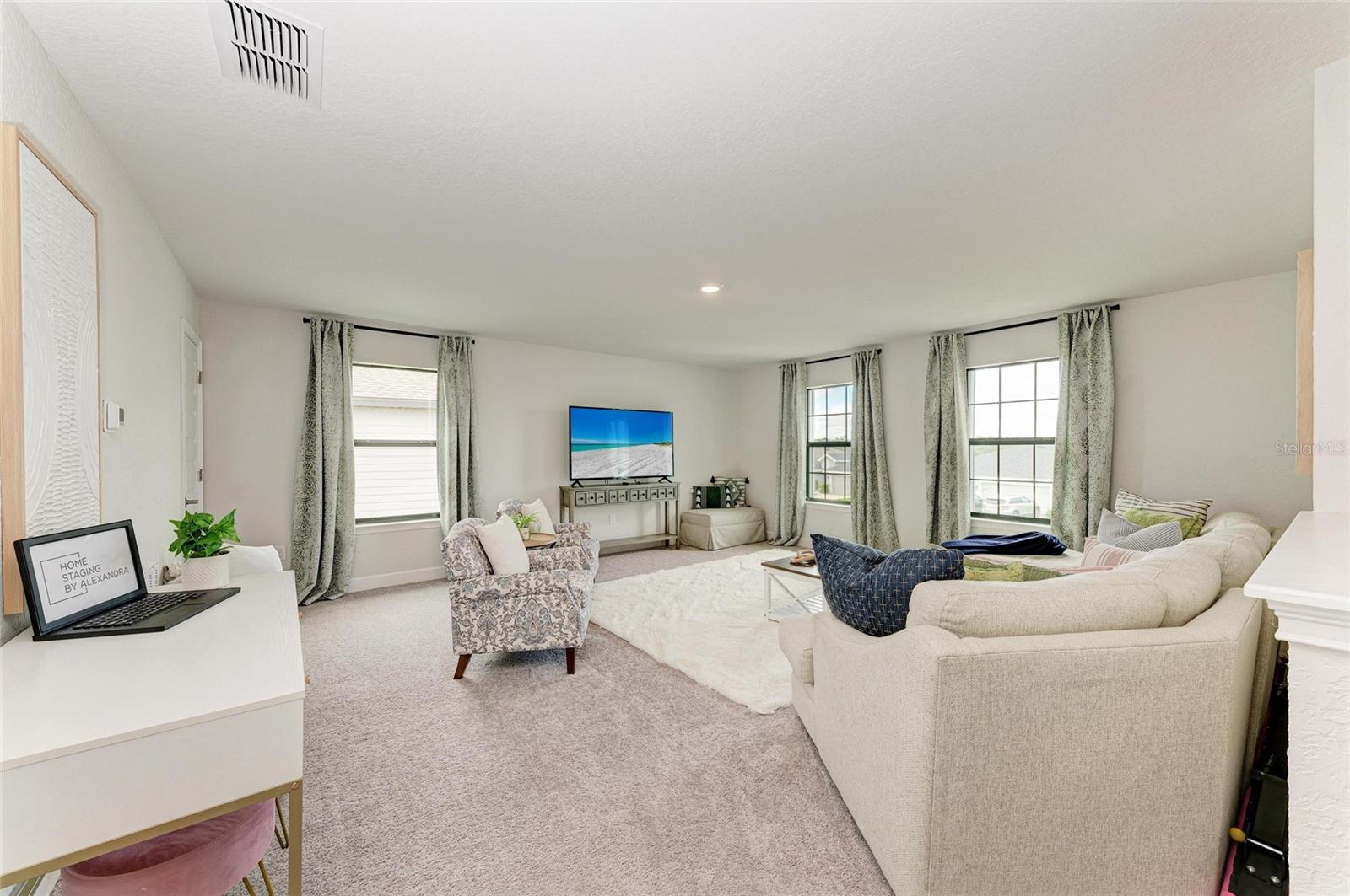 Image 27 of 66 For 6107 164th Avenue E
