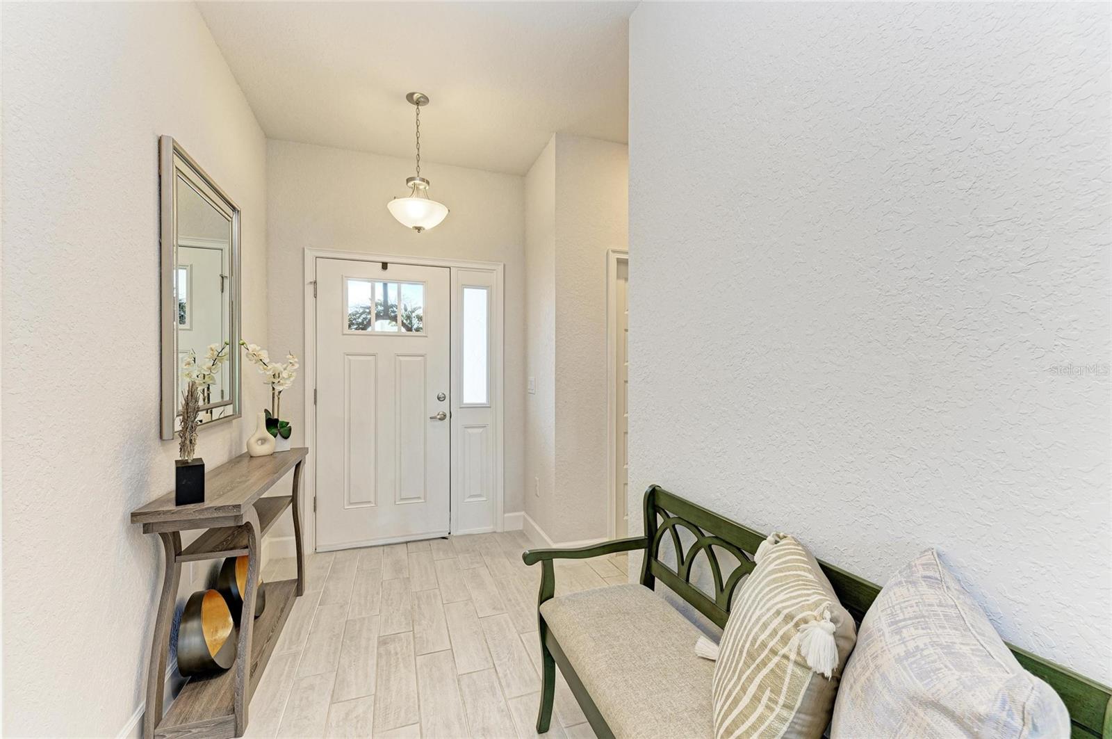 Image 3 of 66 For 6107 164th Avenue E