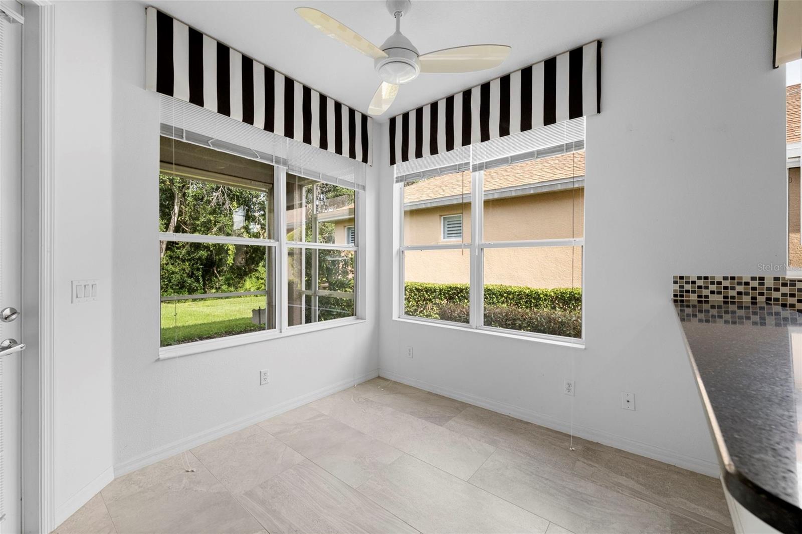 Image 11 of 51 For 7314 Meeting Street