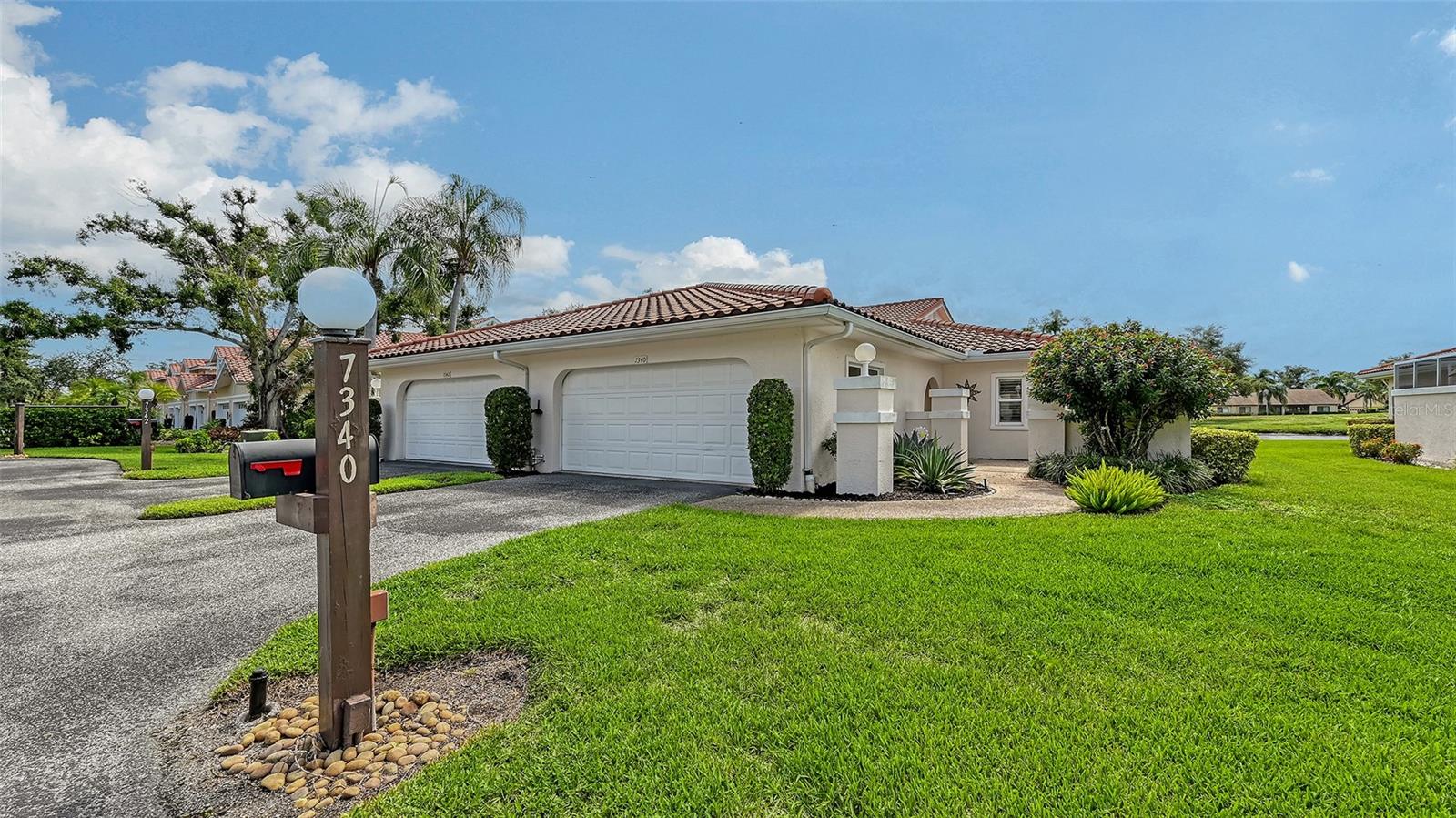 Image 2 of 63 For 7340 Golf Pointe Circle