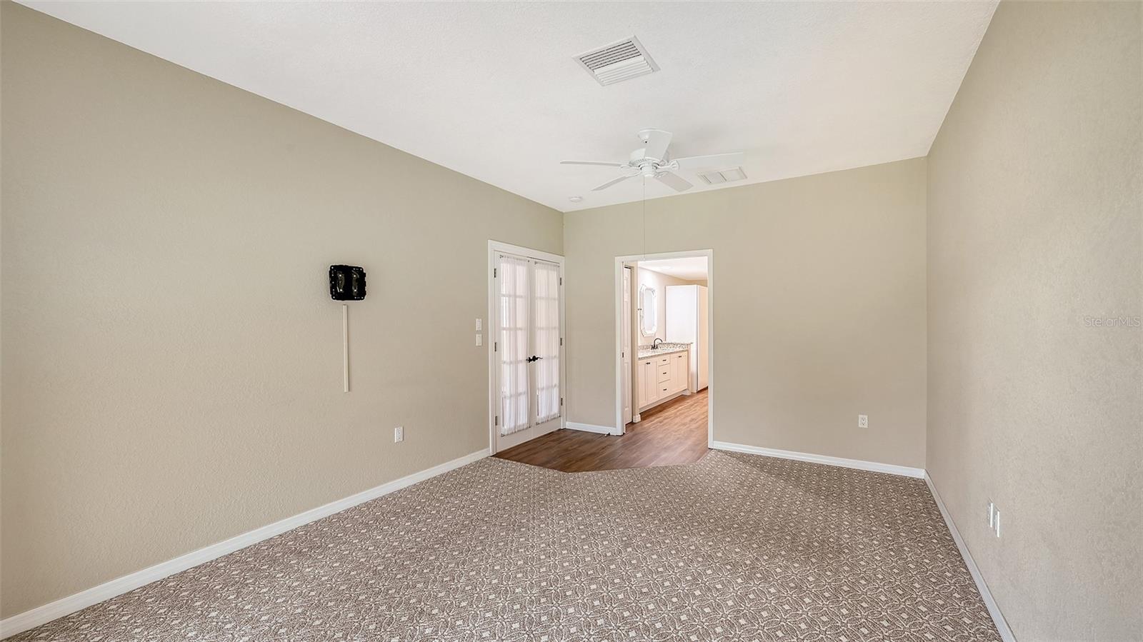 Image 25 of 63 For 7340 Golf Pointe Circle