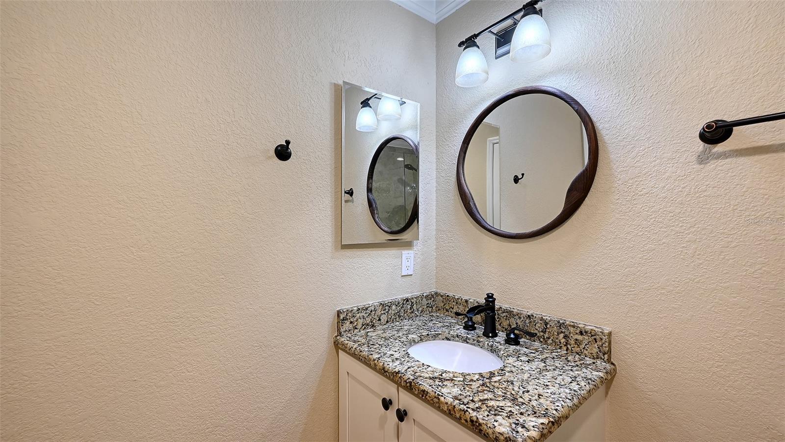 Image 34 of 63 For 7340 Golf Pointe Circle