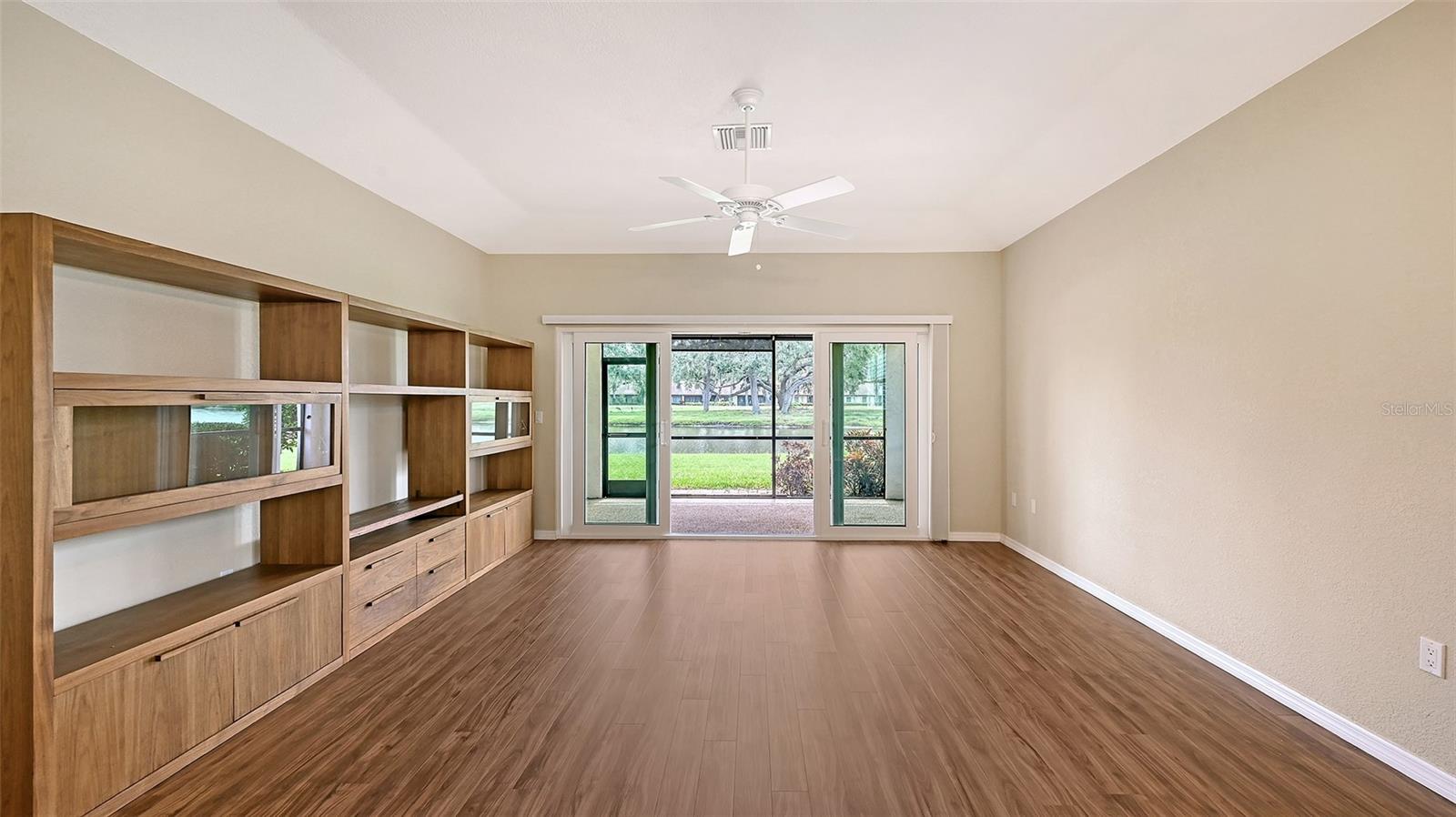 Image 8 of 63 For 7340 Golf Pointe Circle