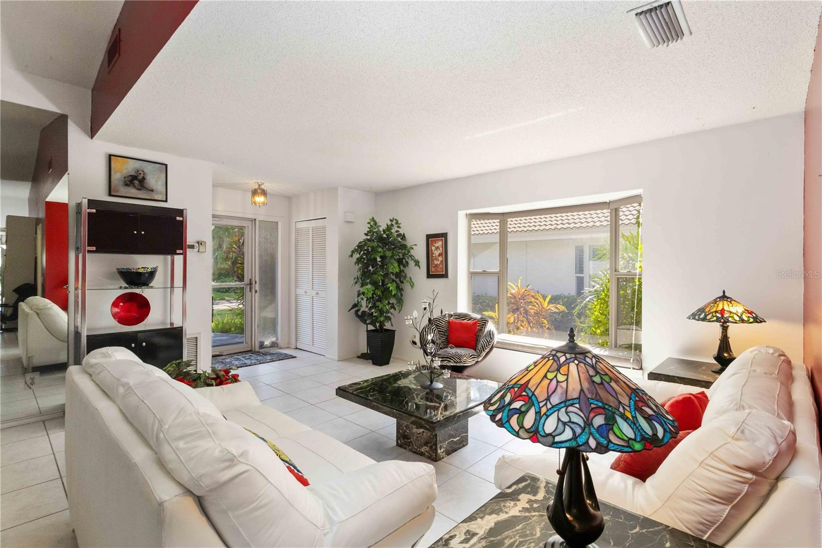 Image 10 of 59 For 5812 Garden Lakes Drive