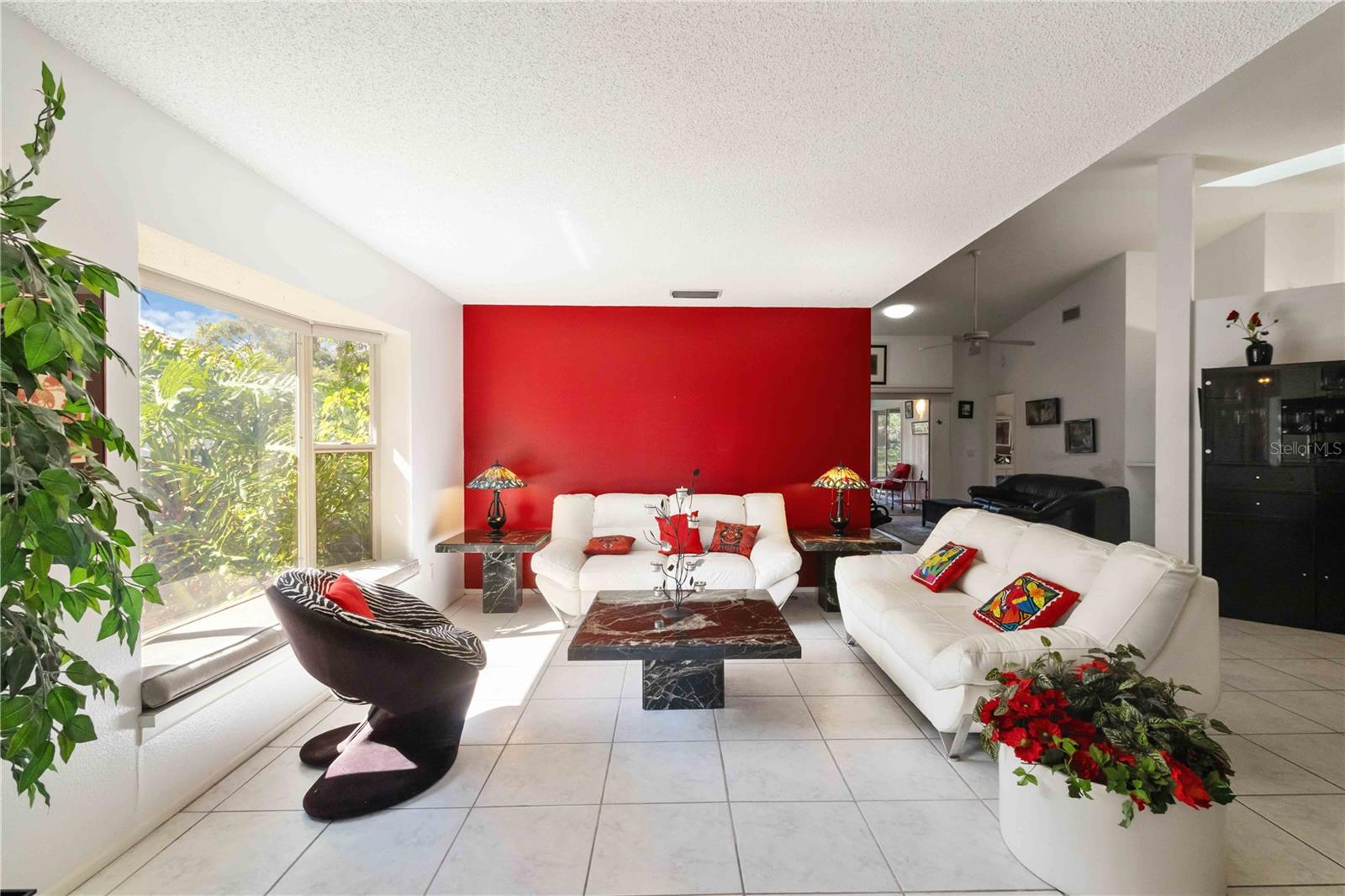 Image 11 of 59 For 5812 Garden Lakes Drive