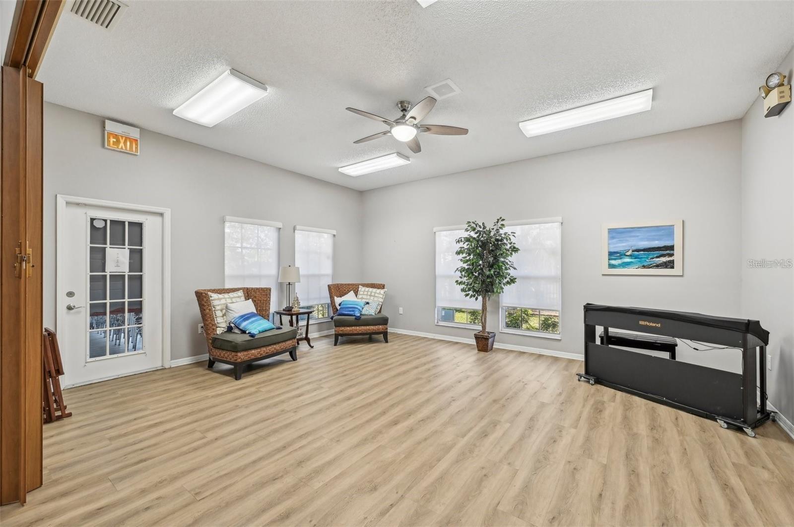 Image 46 of 59 For 5812 Garden Lakes Drive