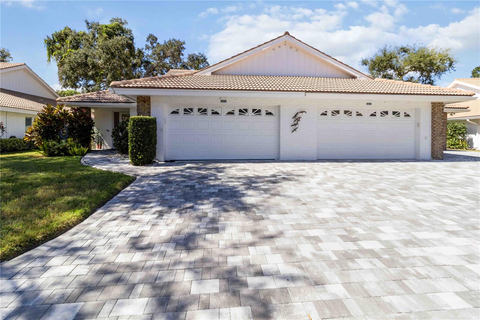 Image 8 of 59 For 5812 Garden Lakes Drive