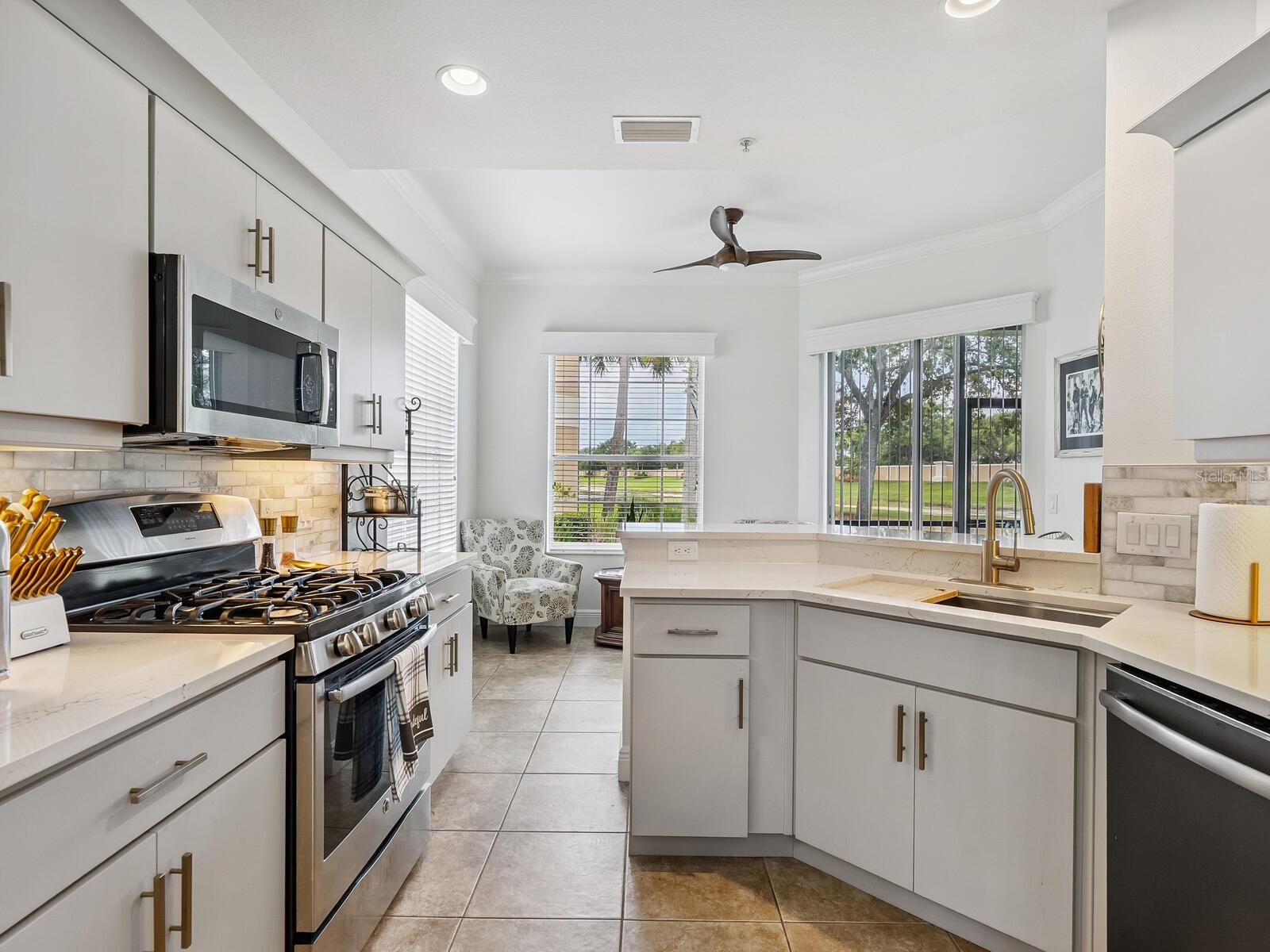 Image 13 of 46 For 8451 Miramar Way 101
