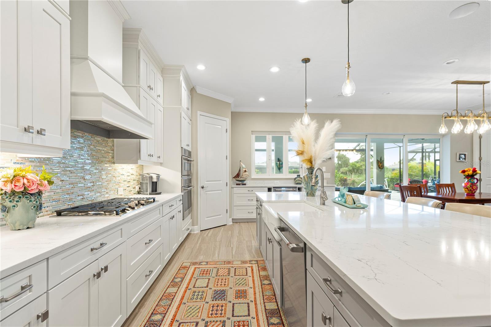 Image 10 of 37 For 21244 Holmes Circle