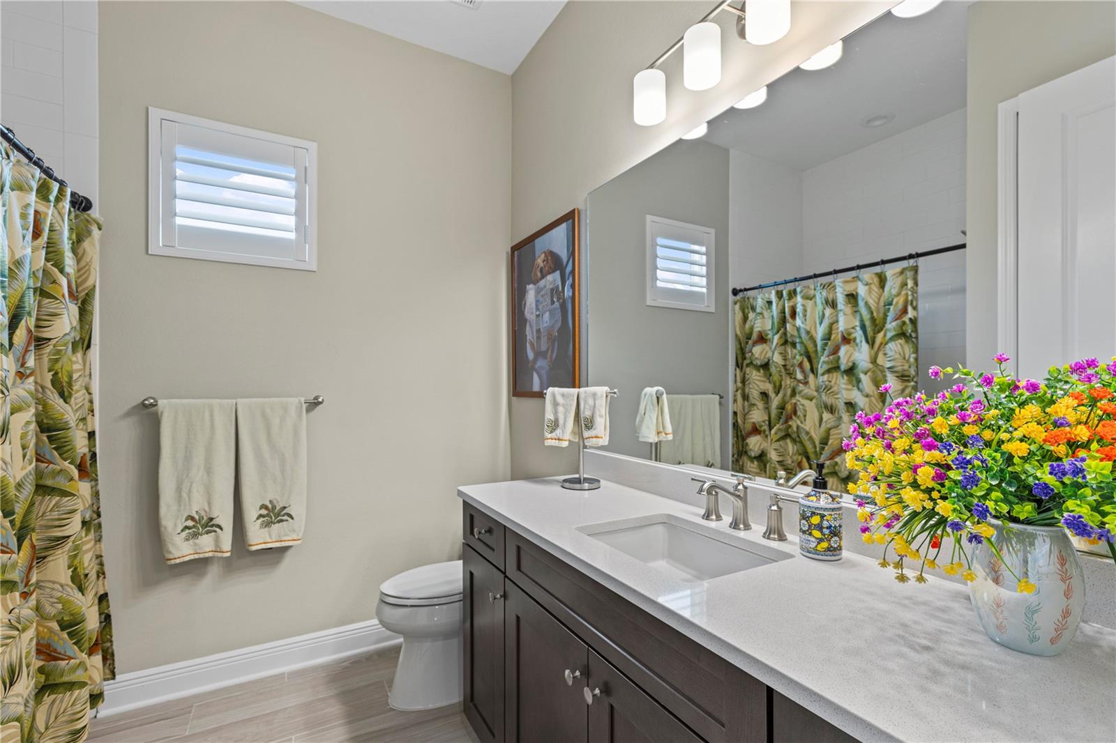 Image 17 of 37 For 21244 Holmes Circle