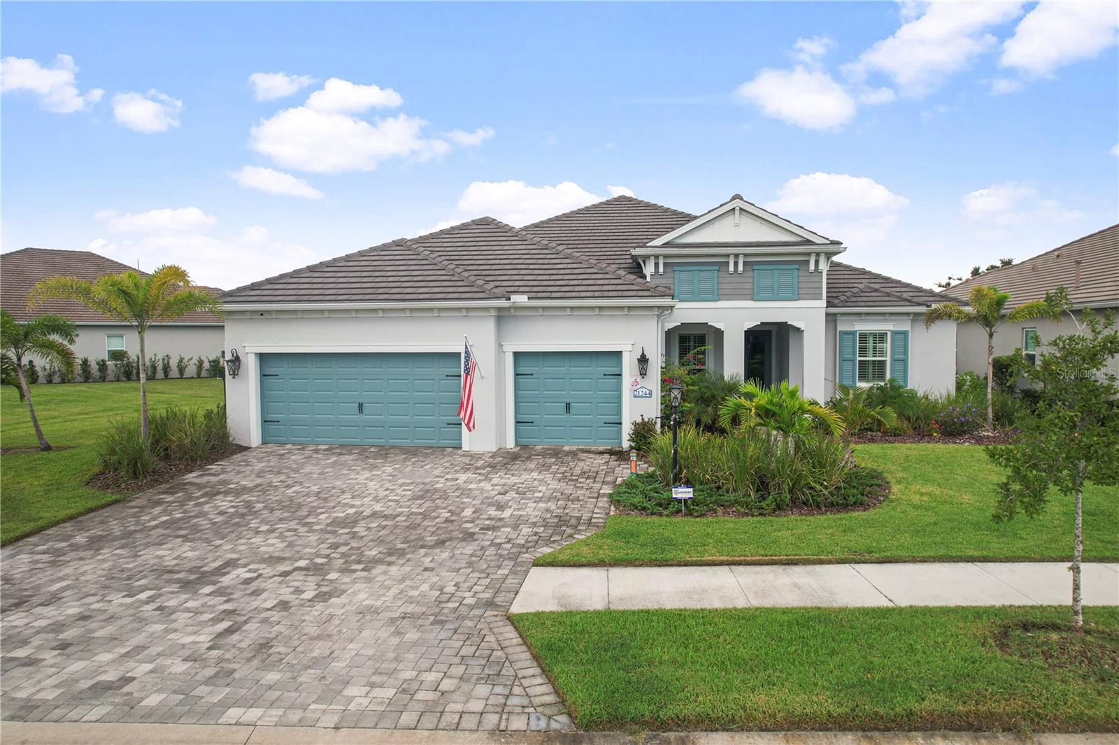 Image 2 of 37 For 21244 Holmes Circle