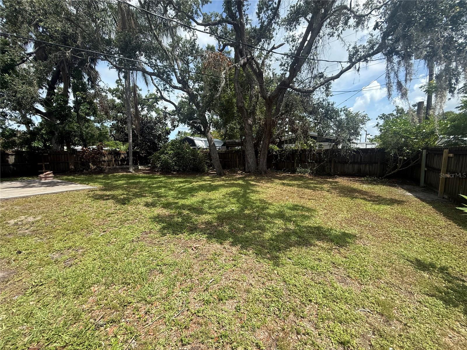 Image 33 of 36 For 3135 Alta Vista Street