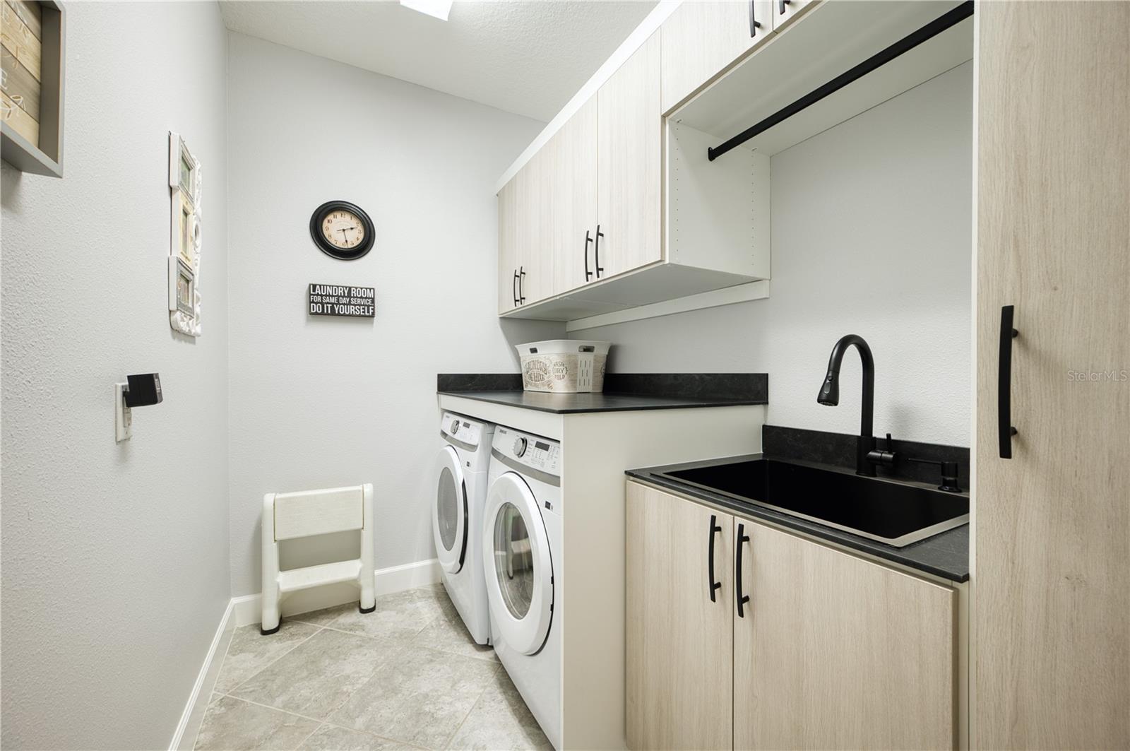 Image 28 of 59 For 4713 Stafford Court