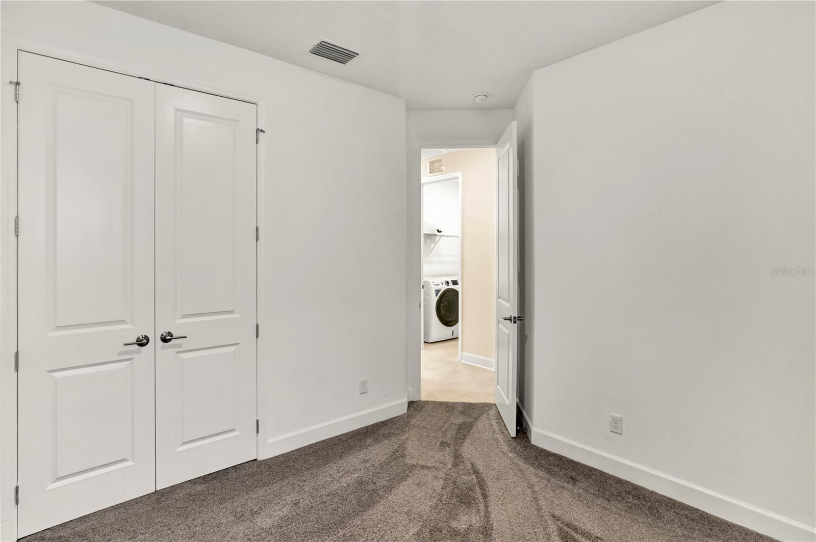 Image 33 of 53 For 6378 Grandview Hill Court