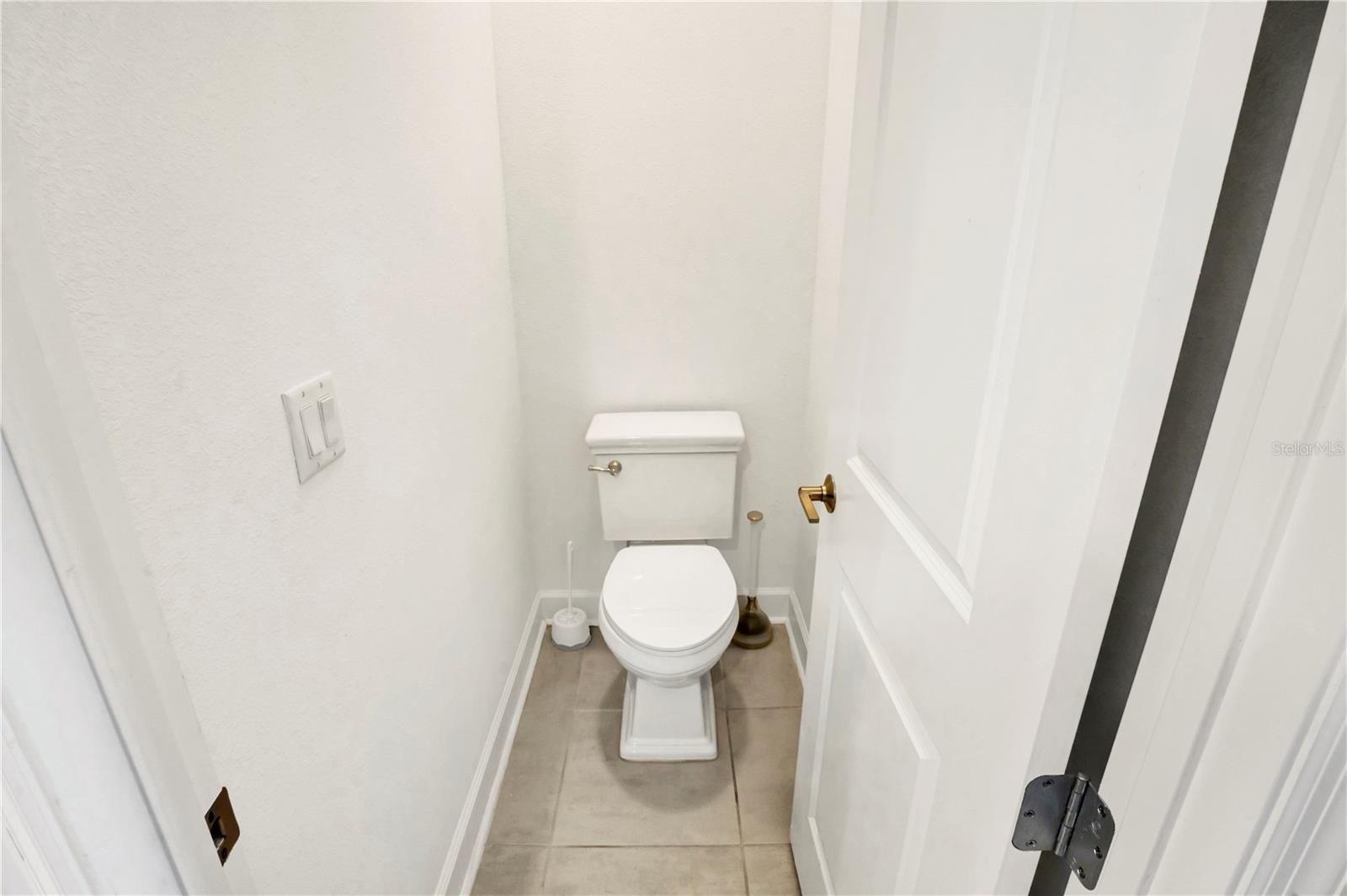 Image 41 of 53 For 6378 Grandview Hill Court