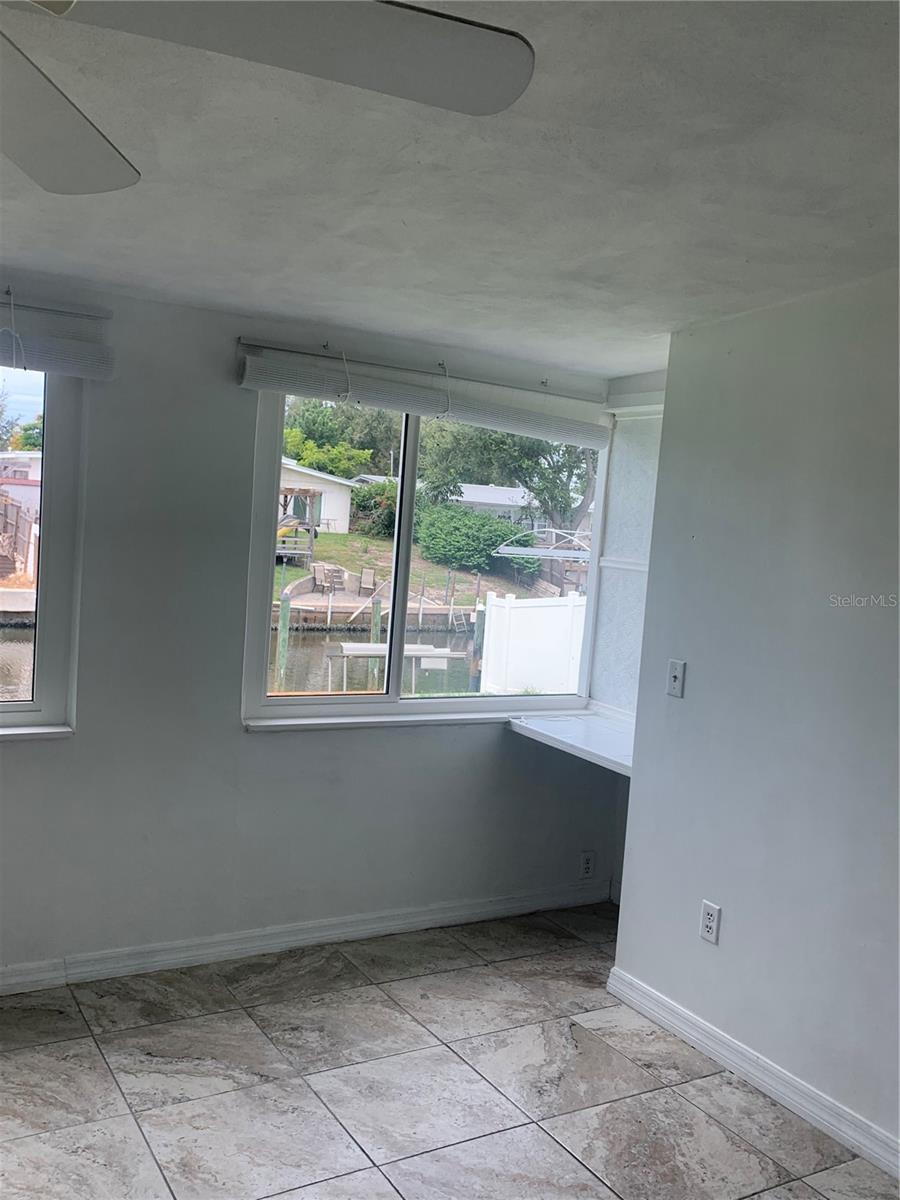 Image 19 of 24 For 404 Bryn Mawr Island