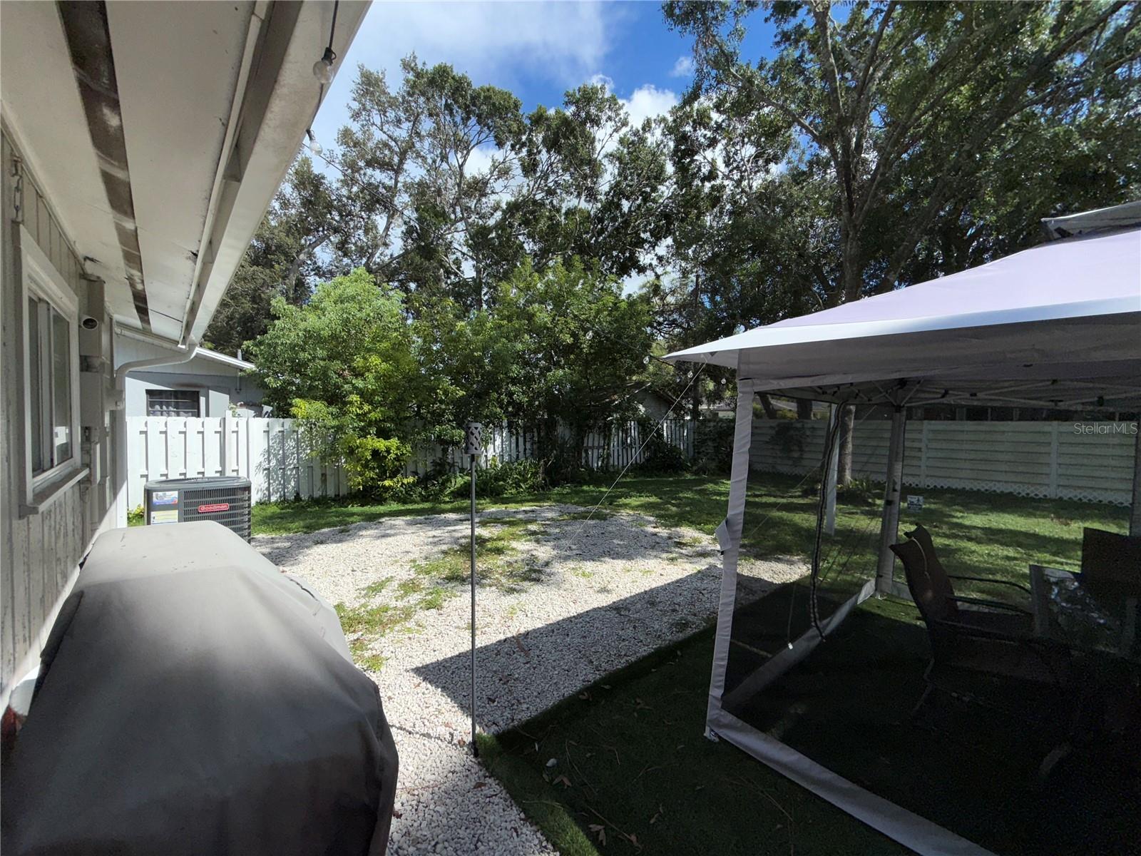 Image 23 of 28 For 3988 San Luis Drive