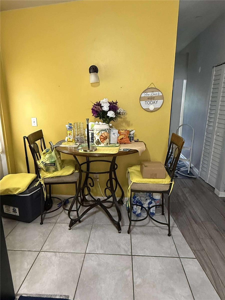 Image 6 of 12 For 817 29th Street E