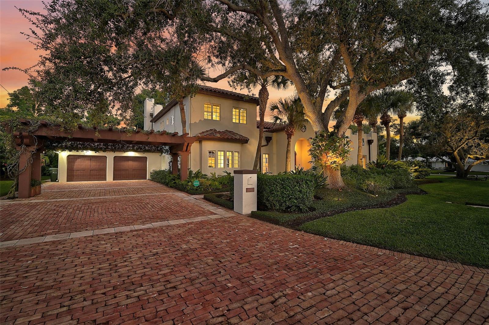 Image 4 of 64 For 4439 Westwood Lane