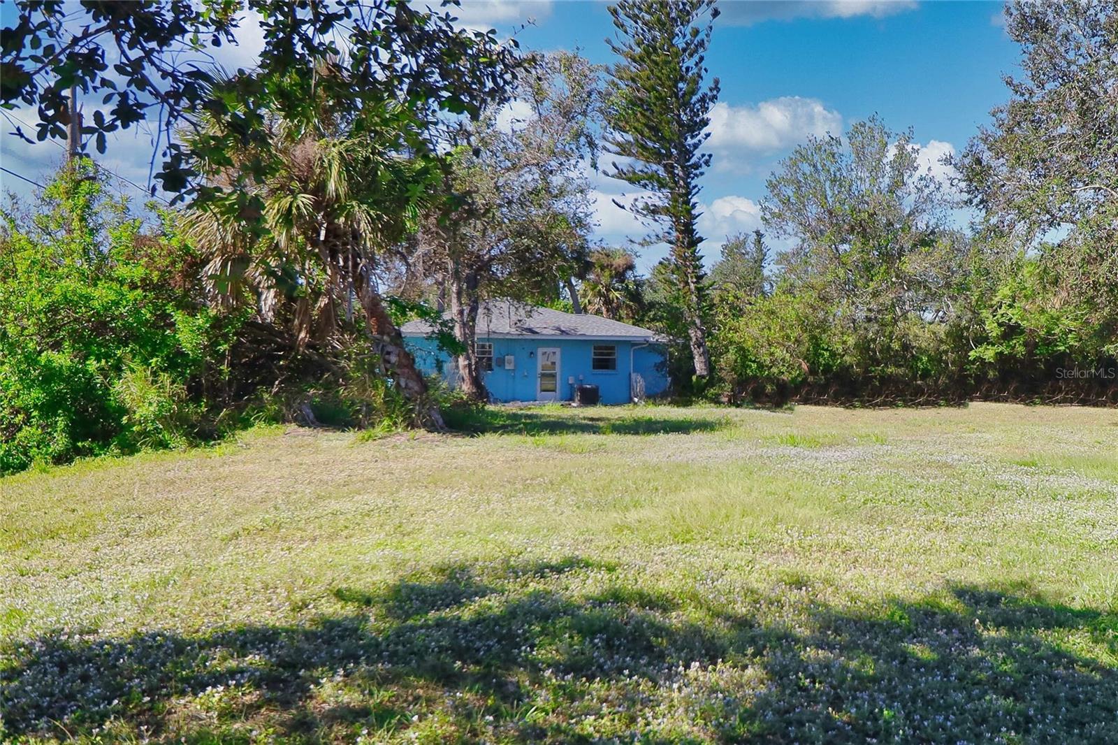 Image 5 of 38 For 11058 Deerwood Avenue