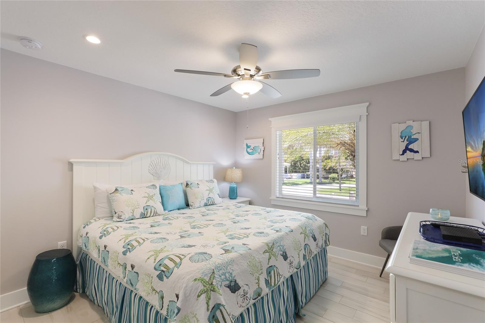 Image 19 of 28 For 5701 Holmes Boulevard B